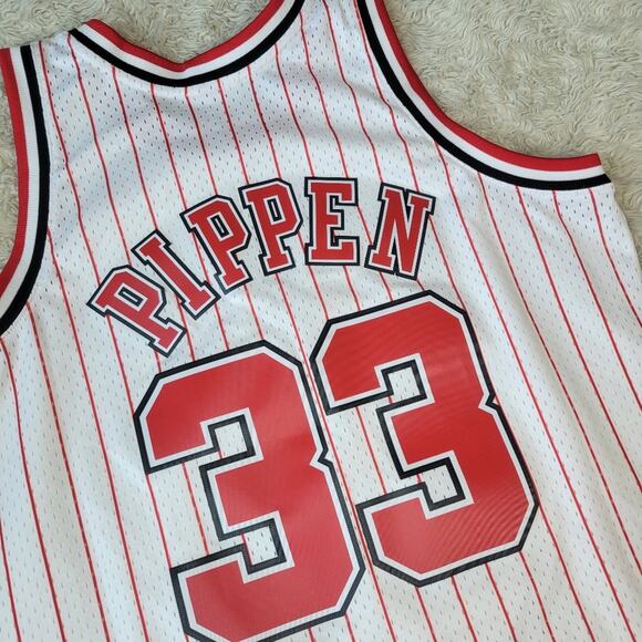Mitchell & Ness Pippen Chicago Bulls Jersey Size Large - Picture 4 of 8